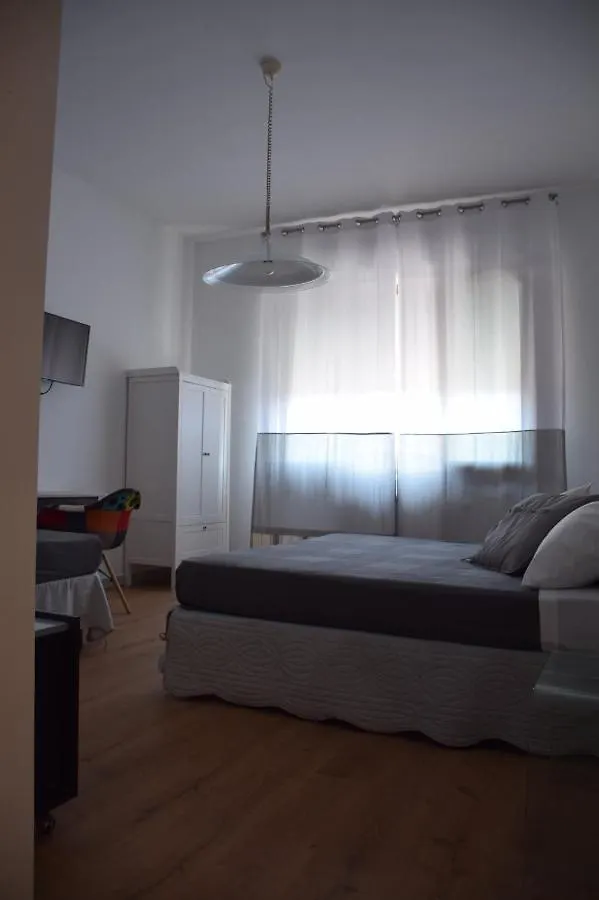 Levante Bed & Breakfast Marina Di Carrara