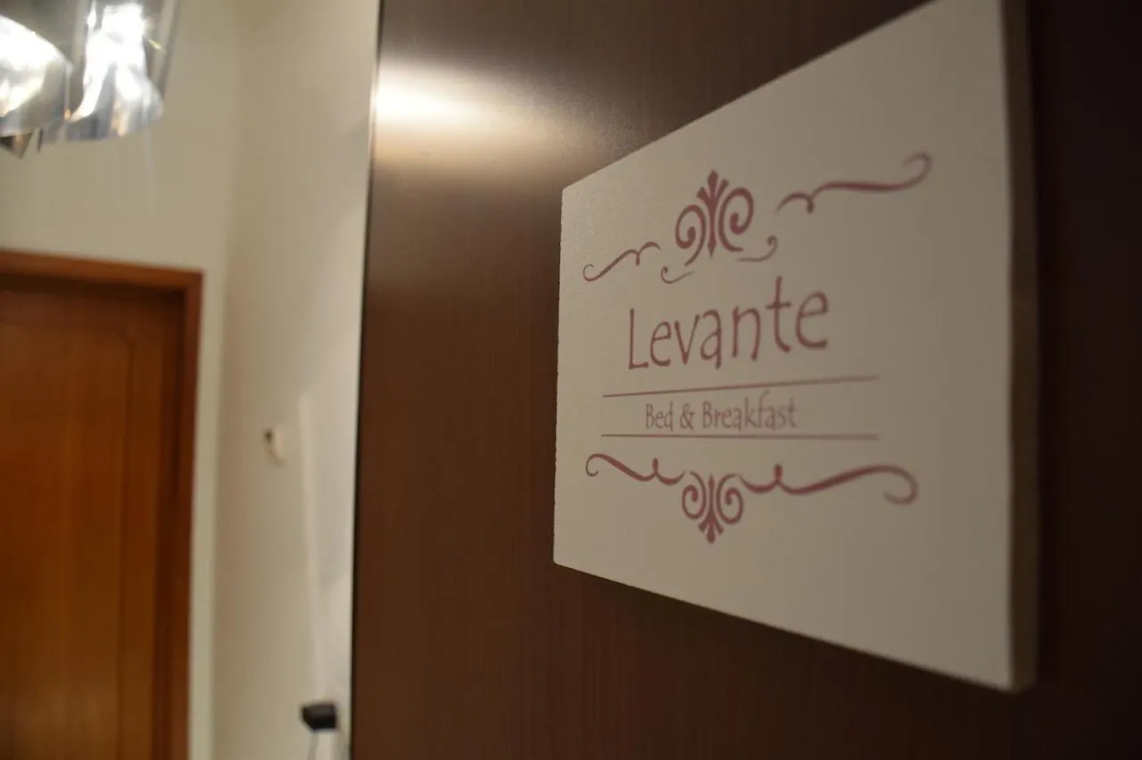 Levante Marina Di Carrara Bed & Breakfast